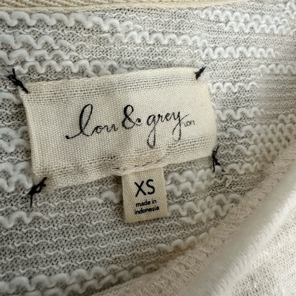 Loft Lou & Grey Crochet Lace Appliqué Cream Sweater sz XS excellent condition - Picture 11 of 13